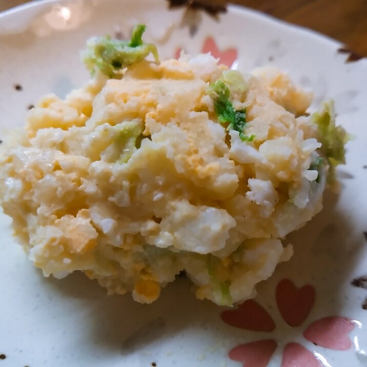 白菜とゆで卵のポテトサラダ